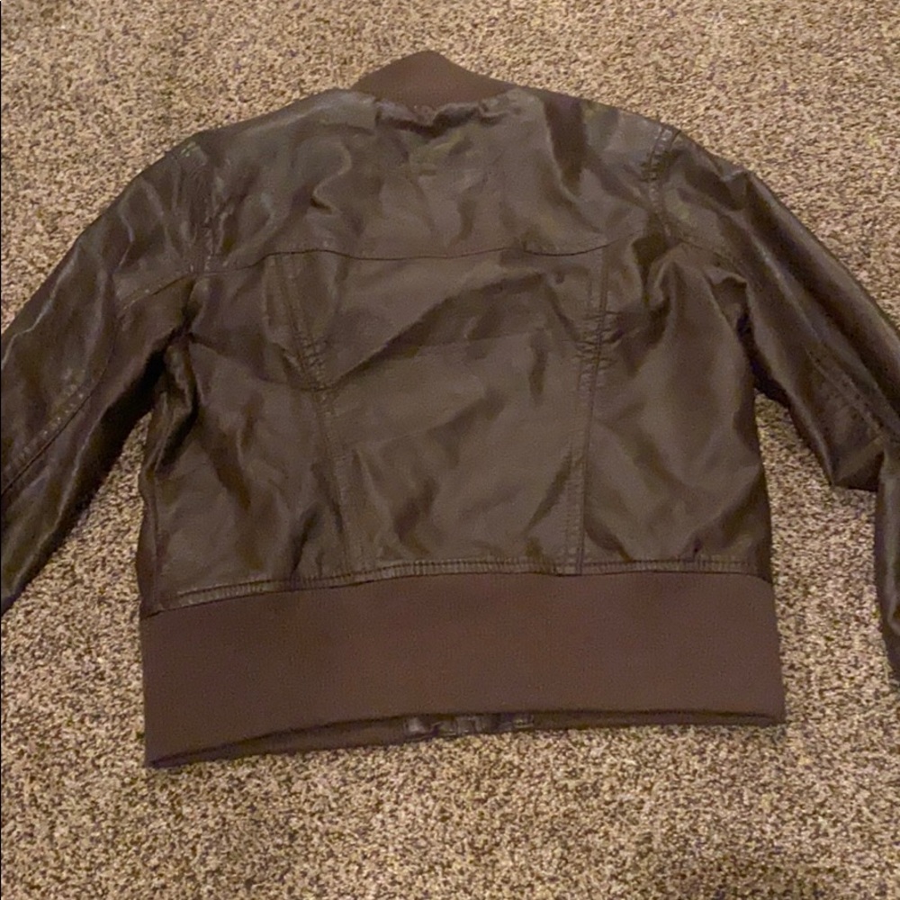 Jacket - Picture 3 of 4